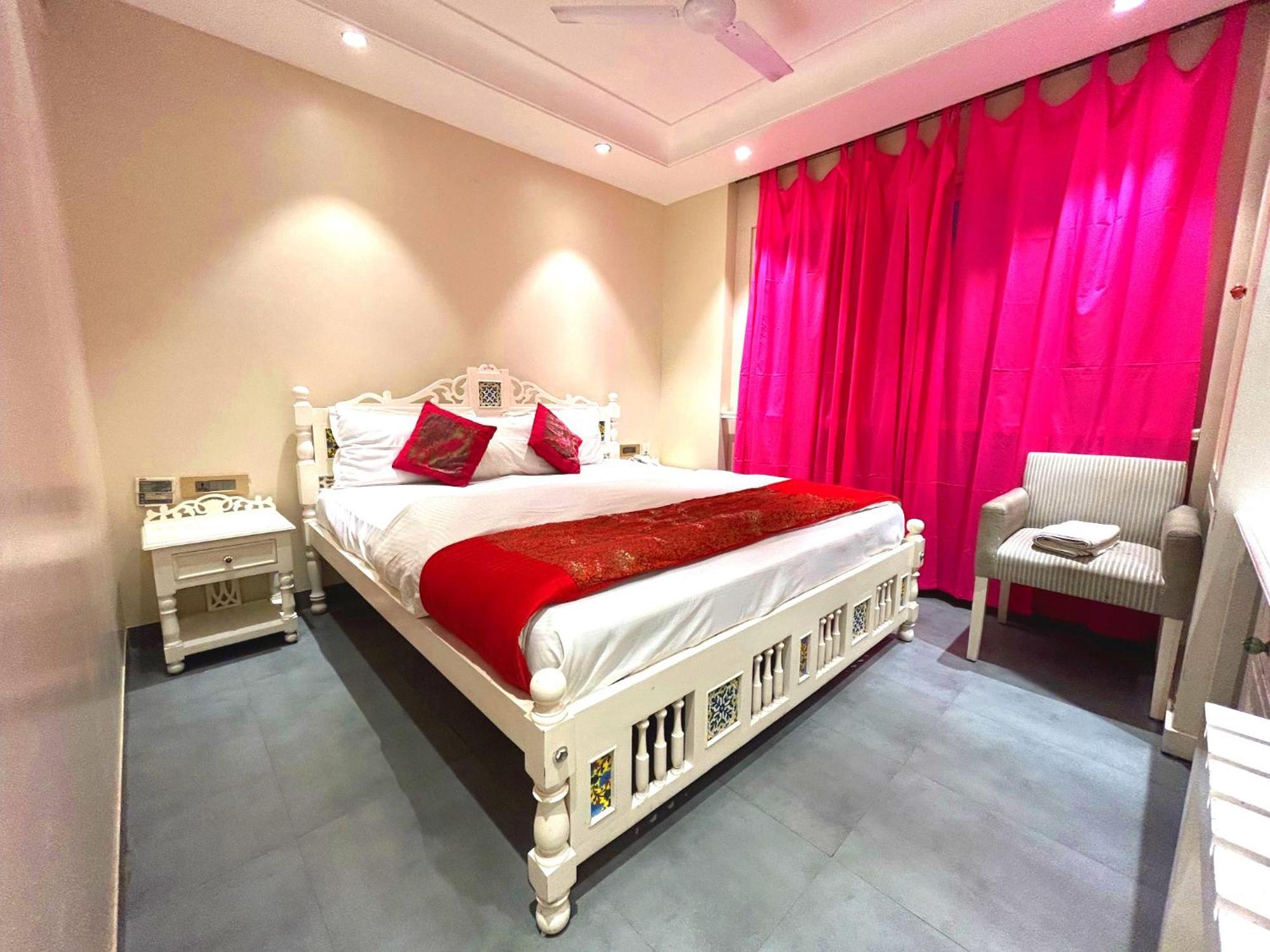 The Pinky Villa - Heritage Boutique Suites نيودلهي المظهر الخارجي الصورة