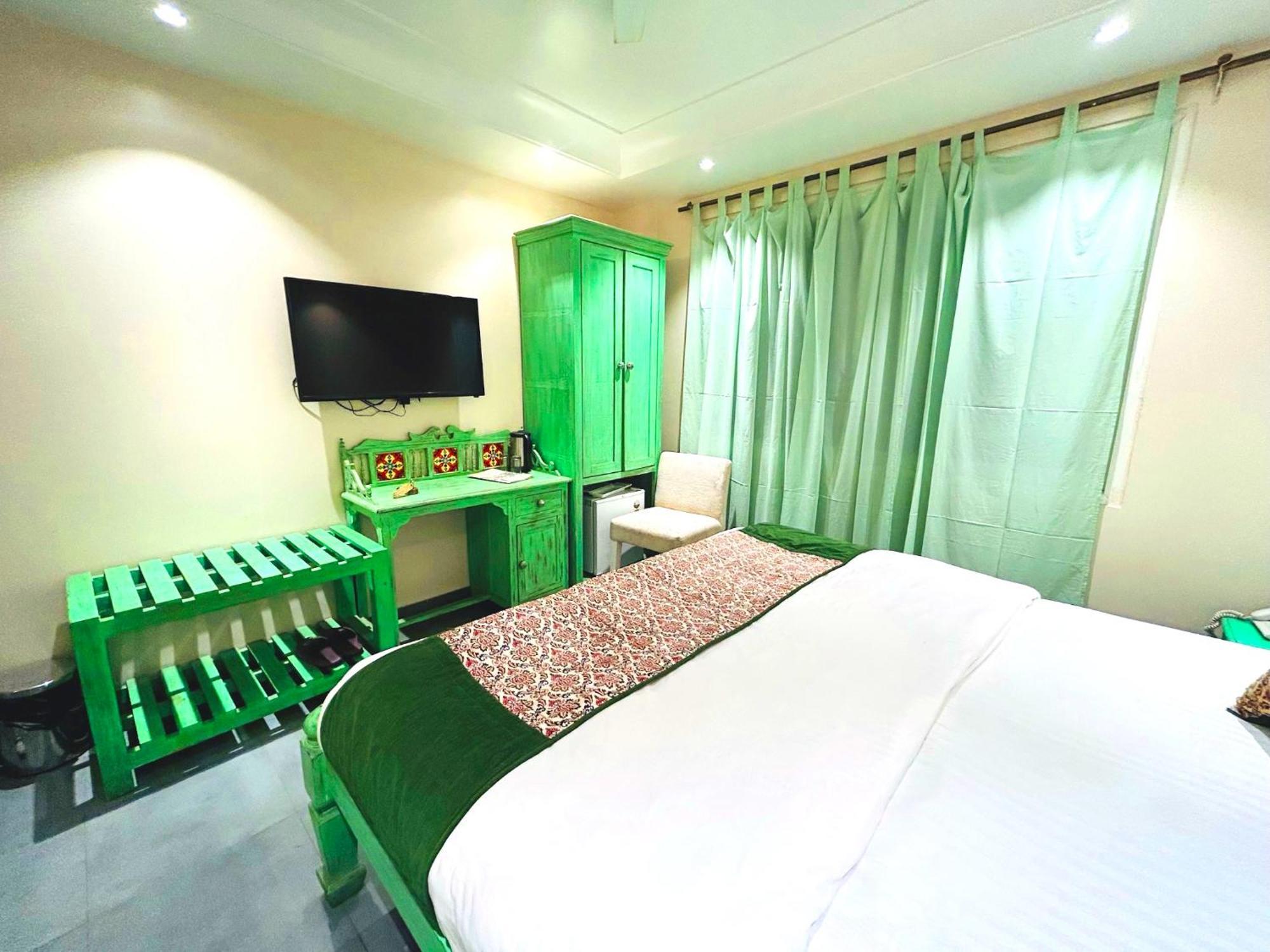 The Pinky Villa - Heritage Boutique Suites نيودلهي المظهر الخارجي الصورة