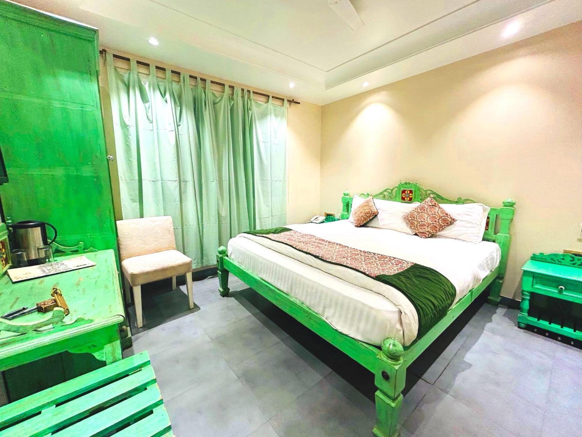 The Pinky Villa - Heritage Boutique Suites نيودلهي المظهر الخارجي الصورة
