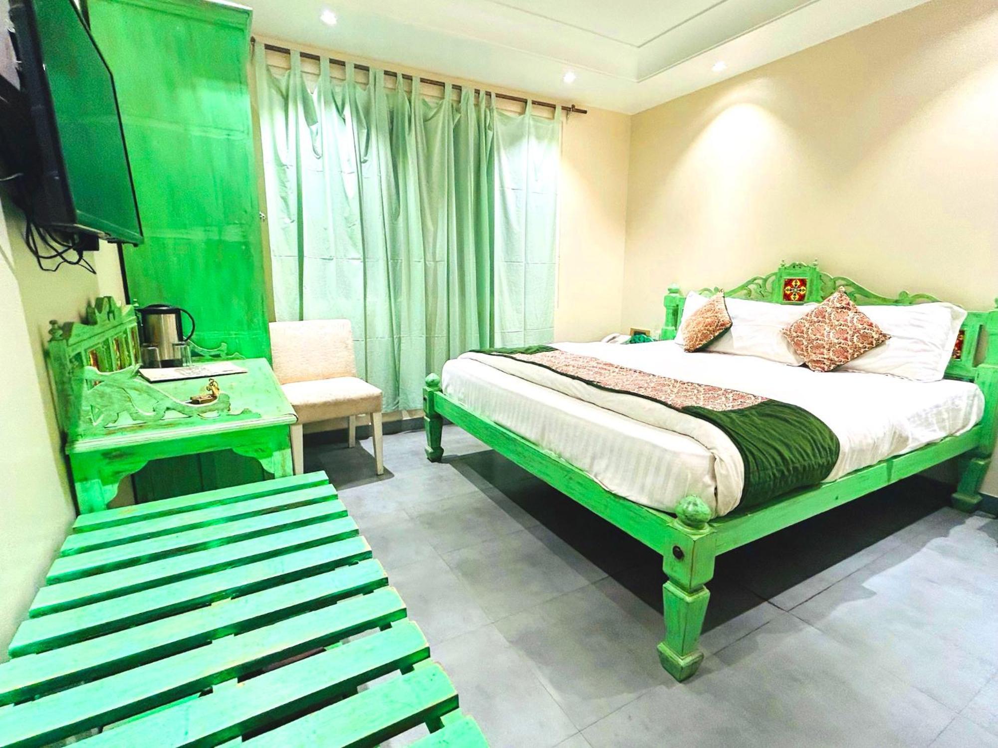 The Pinky Villa - Heritage Boutique Suites نيودلهي المظهر الخارجي الصورة